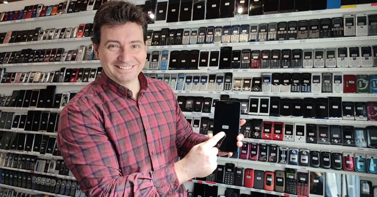 Испанец собрал самую большую в мире коллекцию телефонов Nokia