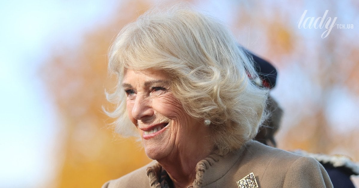 Королева Камілла