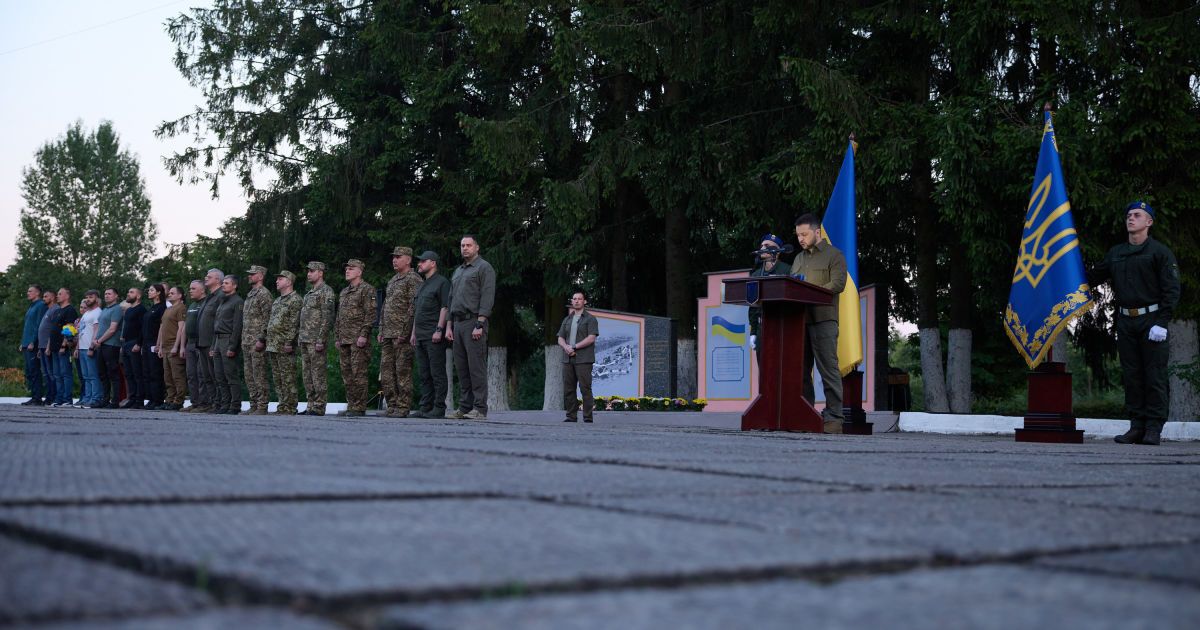 298 українців і українок отримали найвище звання Героя України - Зеленський