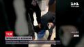 Новости Украины: в одесских соцсетях появилось видео, как охранники унижали посетителя ТЦ