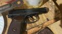 Пистолет, которым угрожал мужчина прохожим