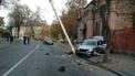 В Виннице пьяный водитель влетел аж в два столба и заблокировал улицу