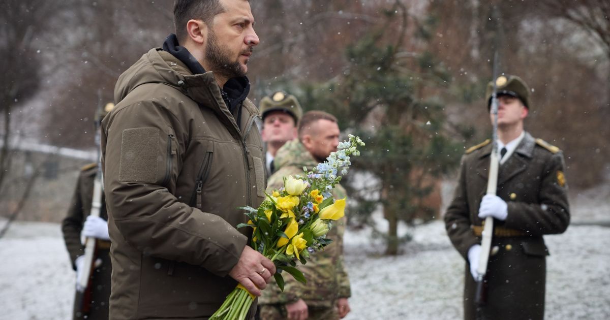 Президент України вшанував пам’ять Героїв Крут_2 / © president.gov.ua