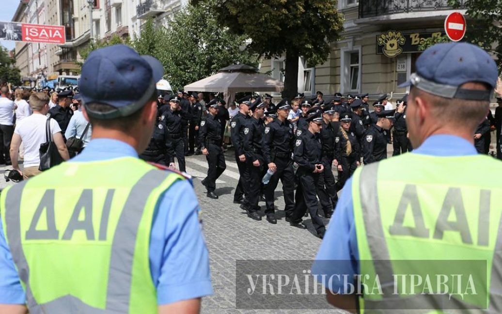 В Киеве приняли присягу патрульные / © Украинская правда