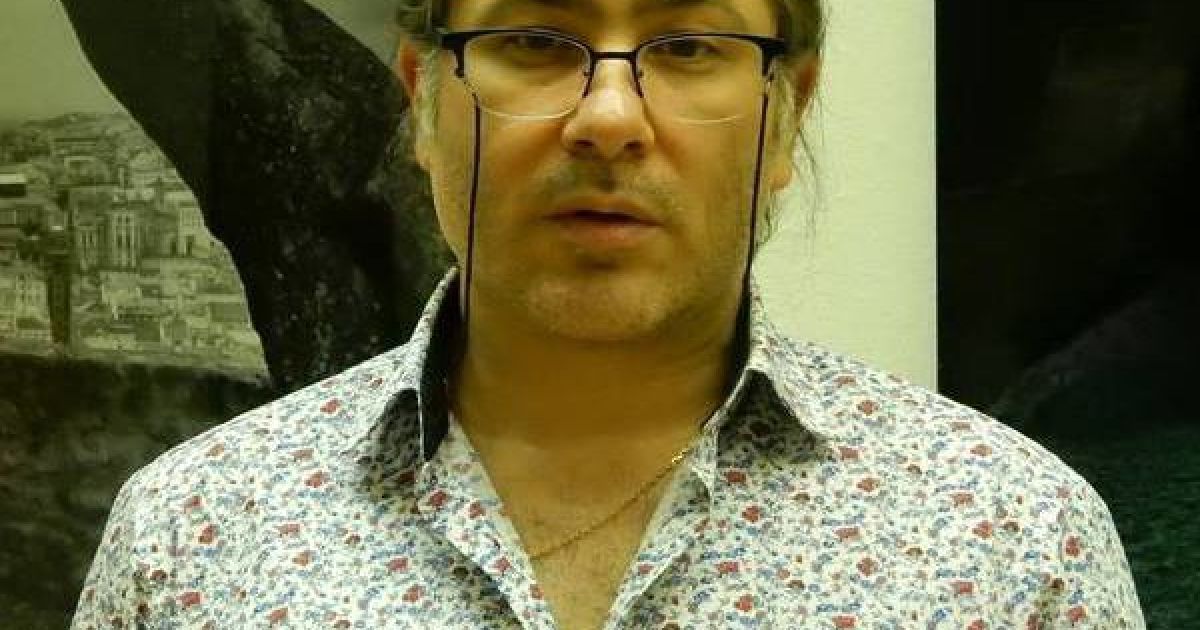 Музикант обіцяє невдовзі випустити ще дві політичні пісні