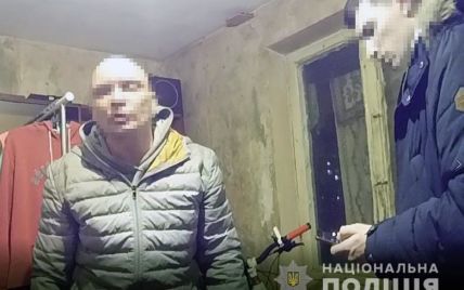 В Киеве поймали мужчину, который снимал детское порно и склонял к сексу за деньги