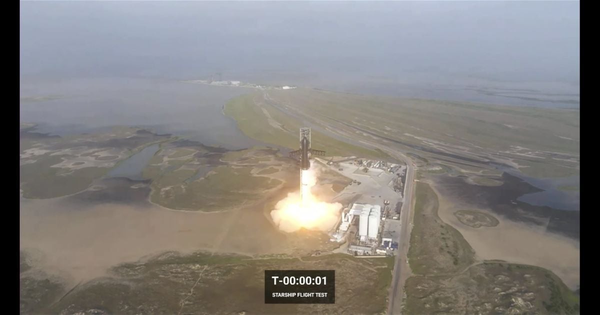 Запуск ракеты Илона Маска Starship 20 апреля 2023 года с космической базы Starbase в Техасе