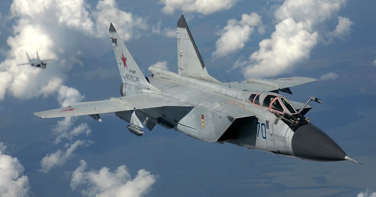 Росія розмістила на Чукотці літаки-перехоплювачі для контролю над Арктикою