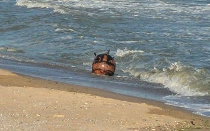 Два человека подорвались на пляже известного курорта в Одесской области