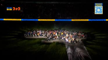 Тіна Кароль, "Go_A" та DOROFEEVA виконали пісню "Вільна" на стадіоні в Варшаві