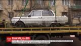 Улицы Львова решили очистить от разбитых и ржавых авто