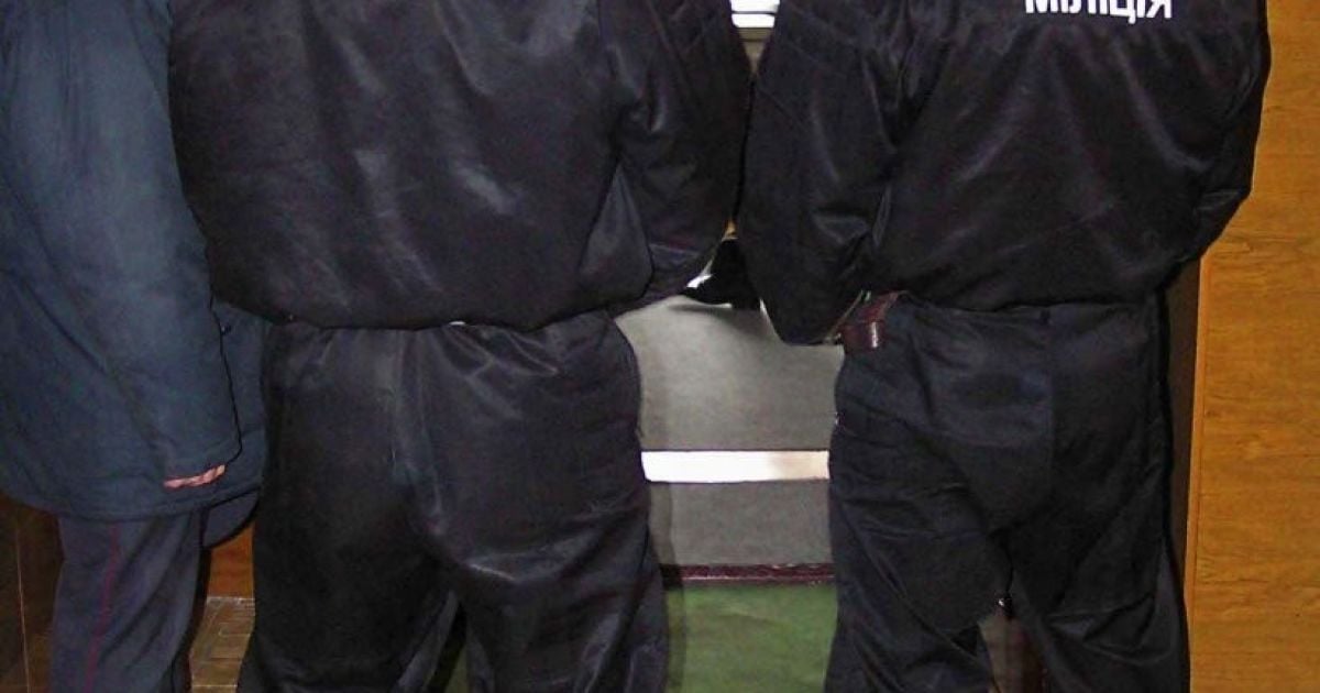 Мінфін визнав, що податкова міліція вже 12-й день працює незаконно та пропонує її ліквідувати