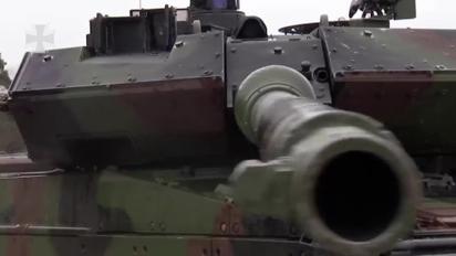 Новый танк будет сбивать ракеты и «мопеды»!