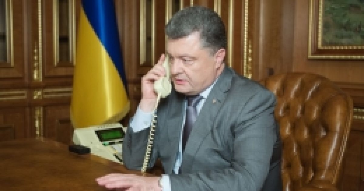 Порошенко провів телефонну розмову з прем&rsquo;єр-міністром Великобританії