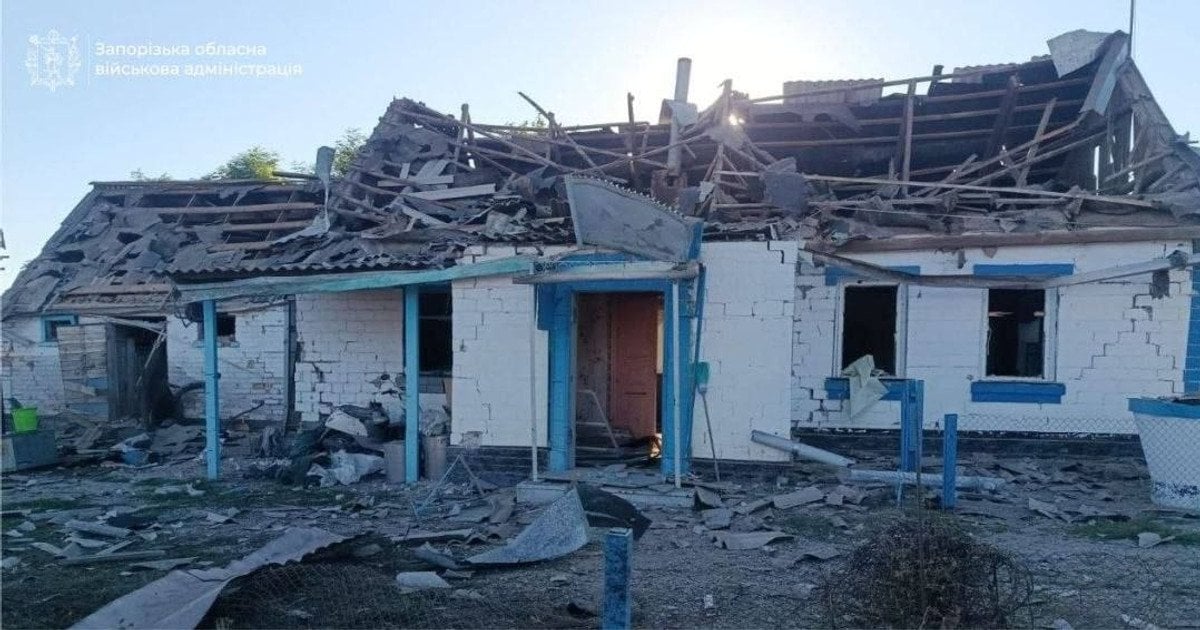 Ворожі керовані авіабомби убили двох людей та спричинили руйнування