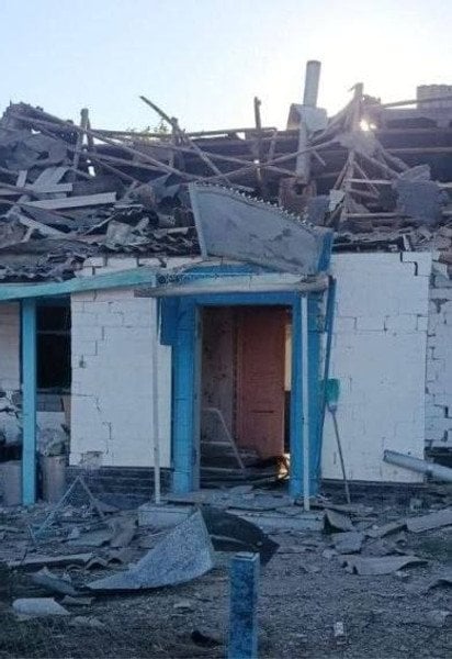 Ворожі керовані авіабомби убили двох людей та спричинили руйнування