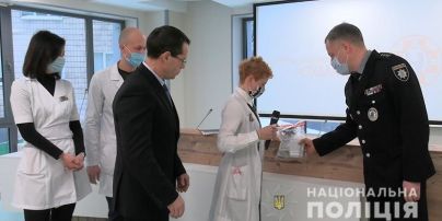 У Києві чоловік викрав дороге обладнання з дитячої лікарні "Охматдит": відео