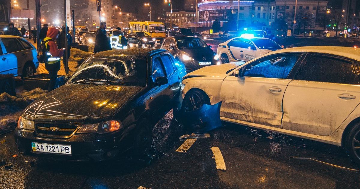 ДТП 5 машин Київ_1 / © kiev.informator.ua