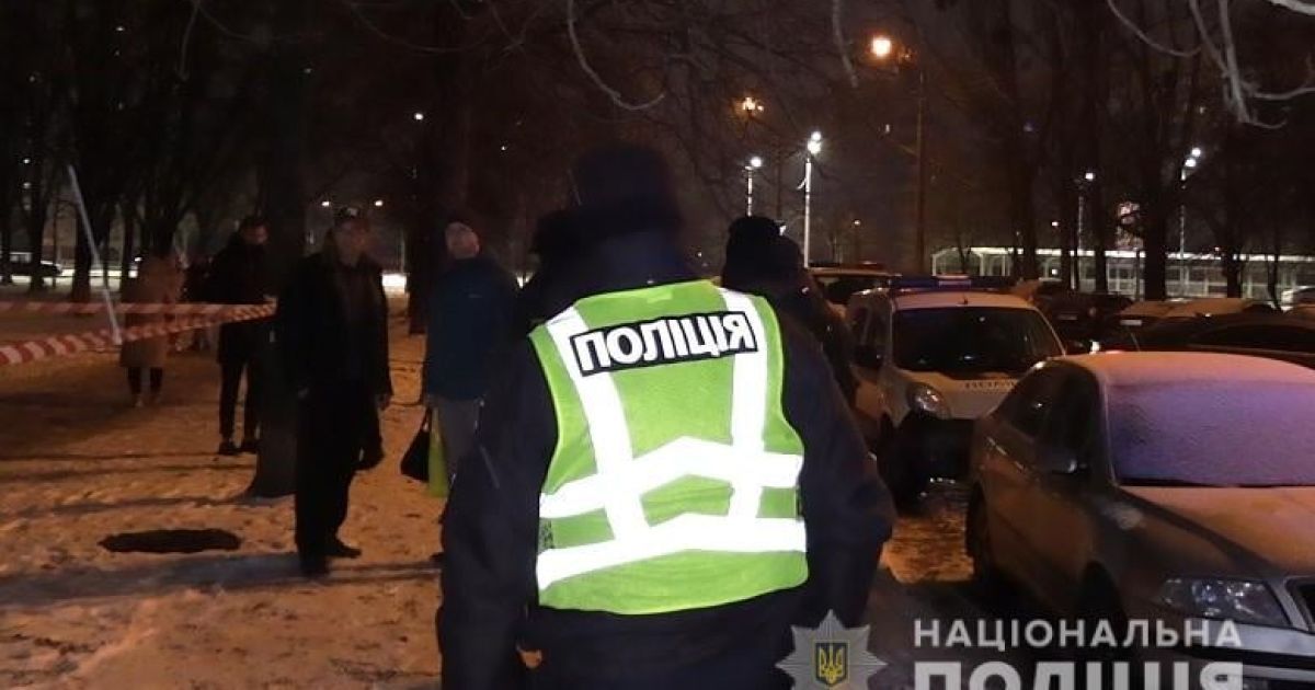У Києві чоловіка зарізали просто посеред вулиці / © Поліція Києва / Facebook