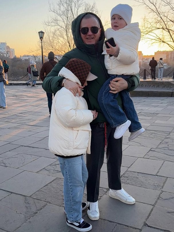 Юрій Горбунов з синами / © instagram.com/kosadcha