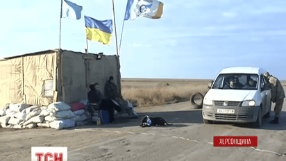 До окупованого Криму почали ввозити з материка усе, що може побороти темряву