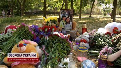 Бежала под взрывами спасать дочь: трагическая история погибших у укрытия в столице