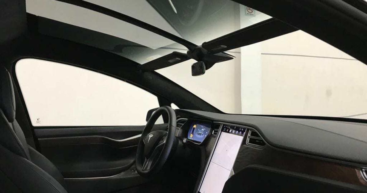 Броньовик Tesla Model X_9 / © electrek