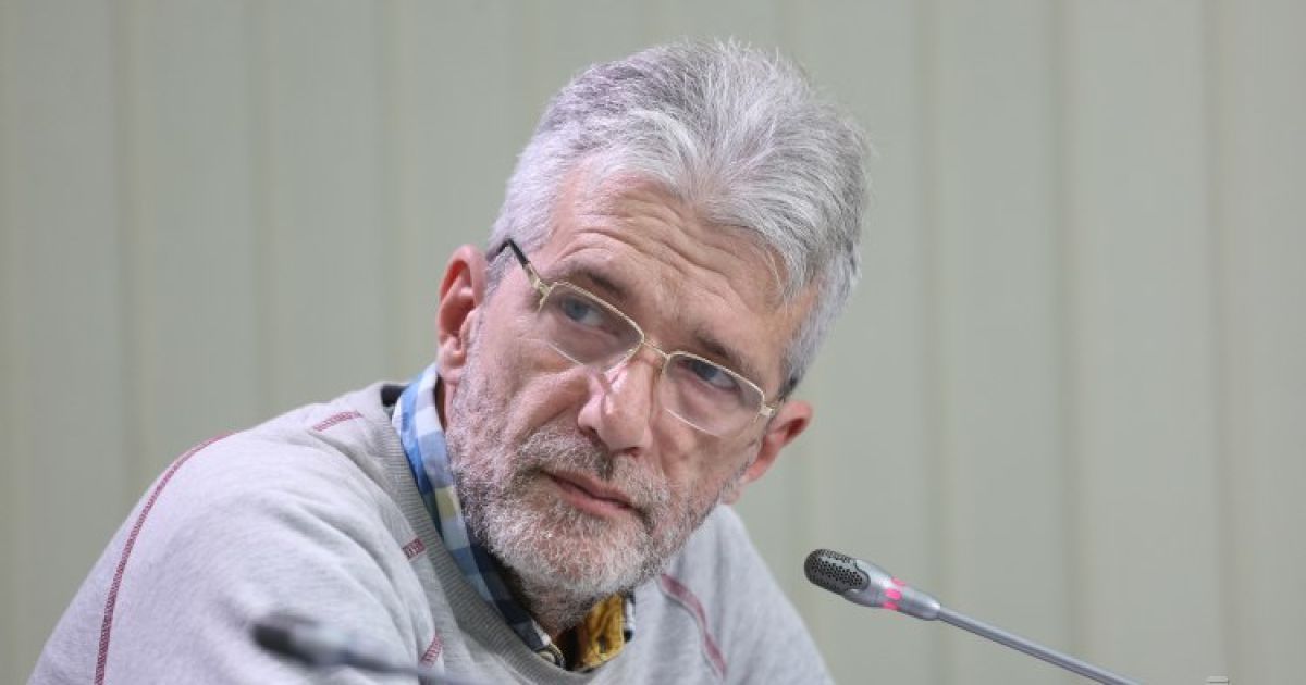 У центрі Києва побили та пограбували відомого журналіста Андрія Куликова