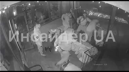 В Крыму пьяные боевики российской ЧВК "Медведь" жестоко избили гражданских в кафе
