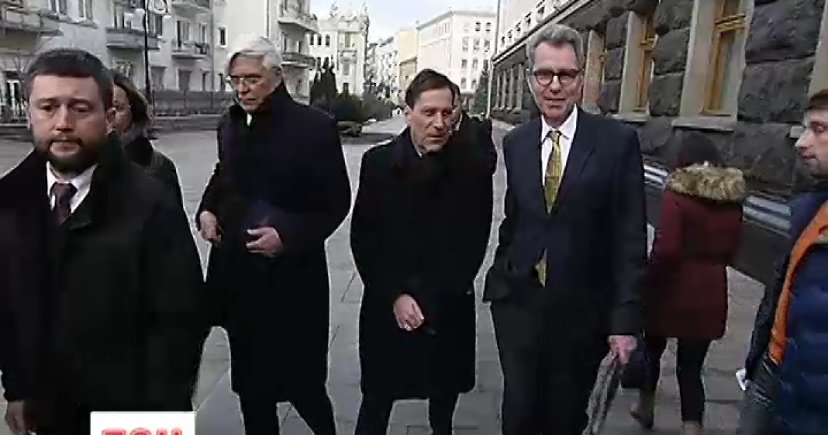 Послы ведущих стран мира собрались у Порошенко