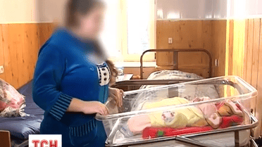 На Вінниччині семикласниця народила доньку