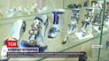 Пенсіонерка з Вінницької області зібрала колекцію з тисяч декоративних черевичків | Новини України