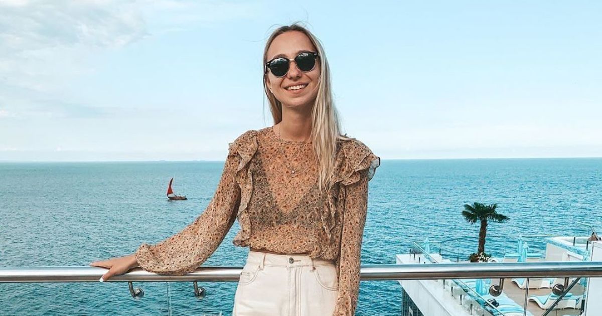 Жена Павлика сменила прическу и похвасталась трендовой стрижкой