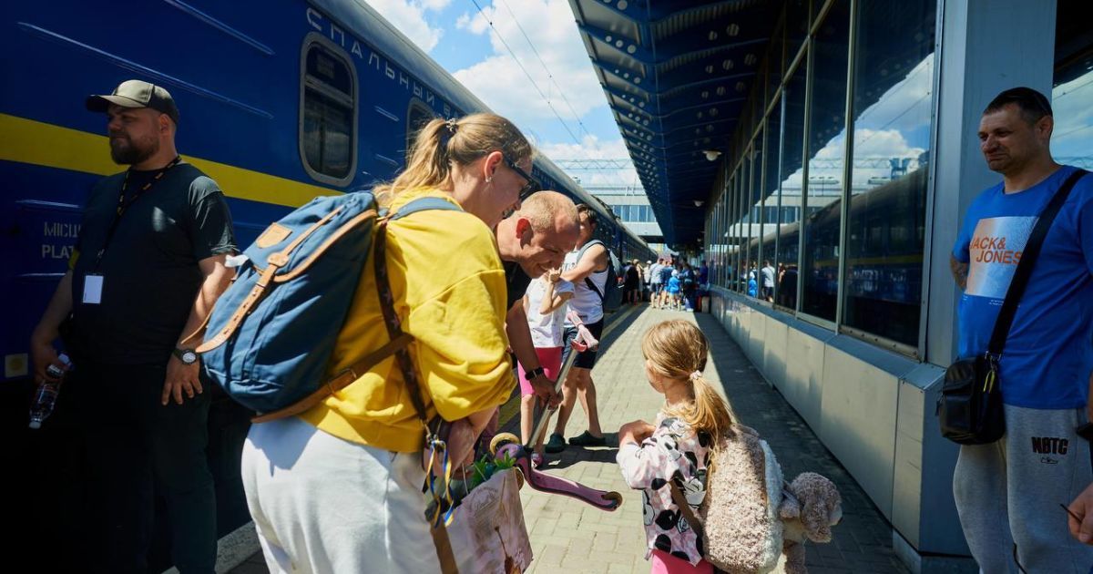 "Укрзализныця" запустила от двух украинских городов поезда в Польшу: график курсирования
