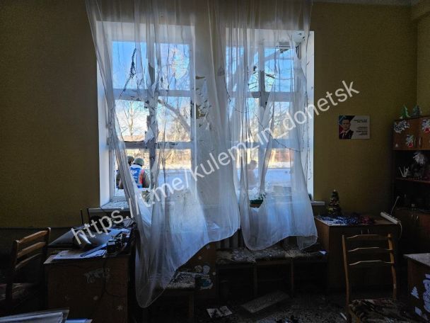 "Приліт" по приймальні "ДНР" в окупованому Донецьку 23 січня / Фото: російські телеграм-канали