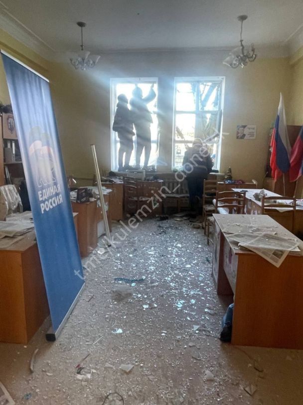 "Приліт" по приймальні "ДНР" в окупованому Донецьку 23 січня / Фото: російські телеграм-канали