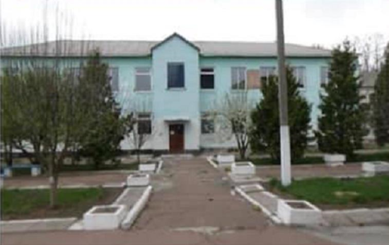 Міністр Малюська пообіцяв покупцеві колонії в Прилуках смачний та корисний подарунок