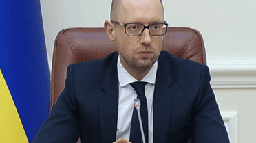 Яценюк заявив, що уряд працюватиме далі єдиною командою