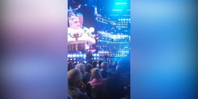 Алла Пугачева удивила реакцией во время исполнения Веркой Сердючкой с песней Russia goodbye