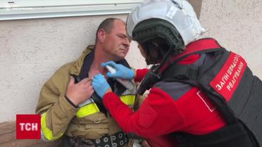 Вибухи на парковці - поранені п'ятеро рятувальників!