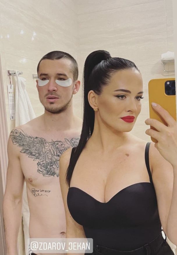 Даша Астаф'єва з братом / © instagram.com/da_astafieva