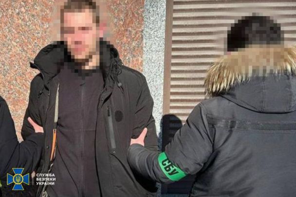 Задержанный подозреваемый / © СБУ