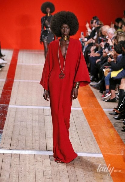 Коллекция Elie Saab прет-а-порте сезона весна-лето 2020 / © East News