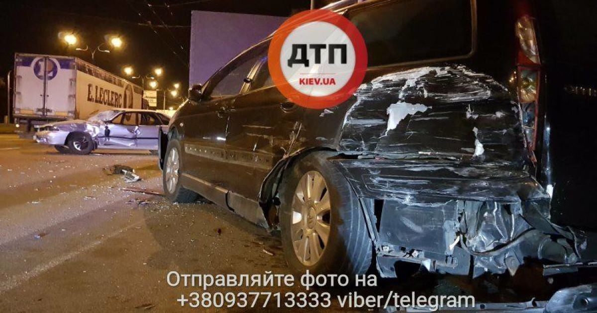 ДТП у Києві, чотири авто_4 / © facebook.com/dtp.kiev.ua