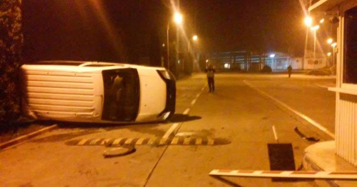 На Буковине пьяный водитель на бешеной скорости пытался прорваться через границу в Молдову