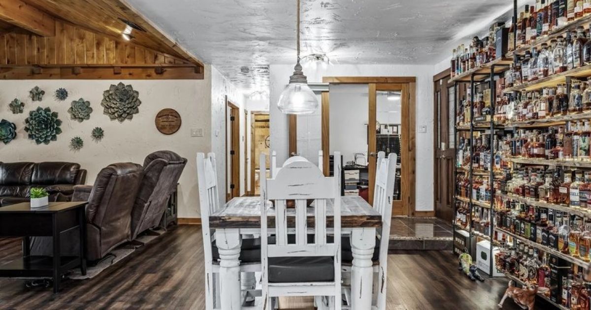 Дом площадью 160 кв м выставлен на продажу за 400 тысяч долларов Фото: realtor.com