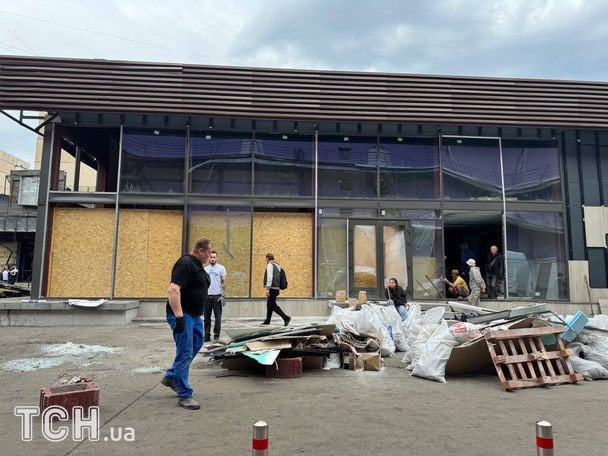 Багато руйнувань внаслідок обстрілів / © Валерія Ковалінська / ТСН