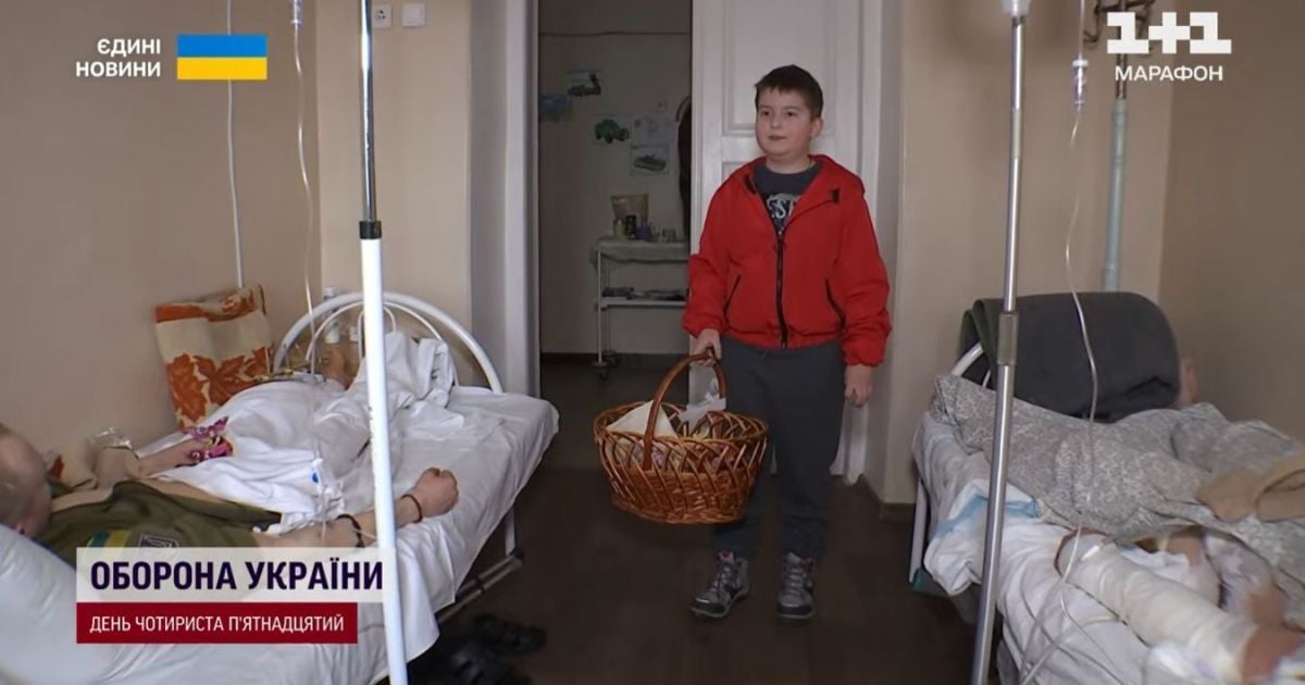 8-річний хлопчик волонтерить у військовому госпіталі і мріє стати президентом, щоб всі все мали