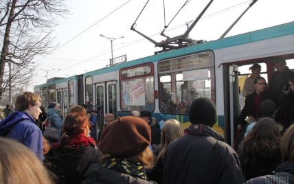 Львов получит деньги на внедрение электронного билета в общественном транспорте