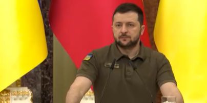 Дозвіл чоловікам виїжджати під час війни за кордон: Зеленський прокоментував петицію